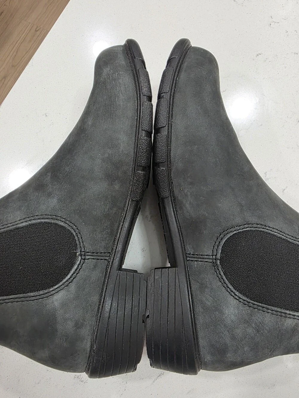 Blundstone BL 1971 Ankle Chelsea Boot Low Heel Rustic Black UK/AU 4 Women's 7US